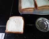 A picture of step 4 of Flying Saucer Sandwich.