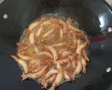 Foto langkah ke 2 dari resep Baby Cumi Sambal Bawang.