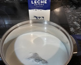 Foto del paso 1 de la receta: Queso fresco casero a las finas hierbas y aceite de oliva