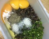 Hình bước làm 2 của món Trứng chiên mộc nhĩ
