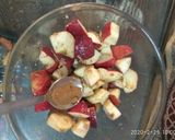 A picture of step 4 of Apple chaat.