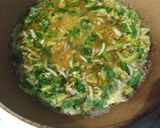 Foto langkah ke 5 dari resep Telur Dadar Isi Sayur.