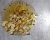 A picture of step 2 of Soya gravy.