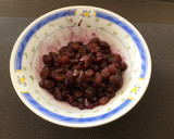 Foto del paso 5 de la receta: Col rápida con pasas y piñones