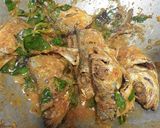 Foto langkah ke 4 dari resep Kembung belo bumbu kuning.