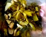 รูปขั้นตอนการทำที่ 4 ของ ตับไก่ต้มผักกาดดอง