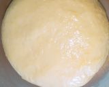 A picture of step 6 of Custard filled Donuts.