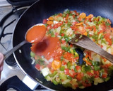 Foto del paso 5 de la receta: Pollo con salsa y verduras