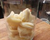 Foto del paso 1 de la receta: Ajo fermentado en miel con clavo de olor y jengibre 🧄🍯