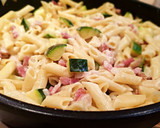 Foto del paso 9 de la receta: Macarrones con Nata, Calabacín y Bacon