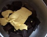 Foto langkah ke 1 dari resep Broffin Shiny Crust (Brownies Muffin).