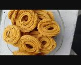 ચોખા ના લોટ ની ચકરી (Rice Flour Chakri Recipe In Gujarati) રેસીપી સ્ટેપ3ફોટો