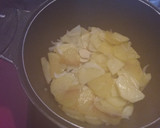 Foto del paso 7 de la receta: Muslos de pollo rellenos con patatas panaderas