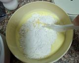 Foto del paso 4 de la receta: Budín sin manteca,de nuez,pasas o chispitas de chocolate