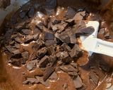 Foto langkah ke 8 dari resep Fudge Chocolate Brownies.