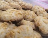 Foto langkah ke 7 dari resep Cornflakes cheesy cookies.