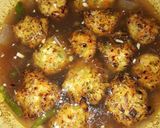 A picture of step 5 of Manchurian balls with gravy.