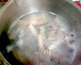 รูปขั้นตอนการทำที่ 1 ของ พาสต้า (ฟูซิลี) ผัดหมูสับตำลึง เมนูเด็ก 2 ขวบ ผู้ใหญ่ทานได้