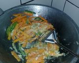 Foto langkah ke 3 dari resep Orak arik sayur dan telur.