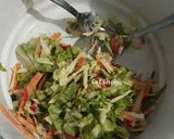 Foto langkah ke 4 dari resep Salad Sayur Pedas 🥗.