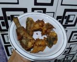 Foto langkah ke 4 dari resep Ikan lele goreng bumbu.
