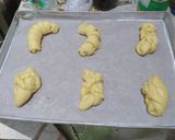 Foto langkah ke 5 dari resep Roti Kentang (step by step).