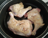 Foto del paso 1 de la receta: Pollo con tomate a la canela