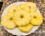 Foto del paso 2 de la receta: Pastel con mantequilla y piña caramelizada