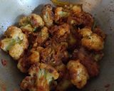 ফুলকপি দিয়ে কাতলা মাছের ঝোল। (Fish curry with Cauliflower recipe in Bengali) রেসিপি ধাপ - 4 ছবি