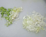 Foto del paso 1 de la receta: Revuelto de bacalao y patatas fritas