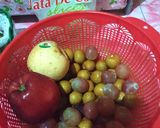 Foto langkah ke 1 dari resep Salad Buah Yakult.