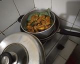 Foto langkah ke 8 dari resep Ayam Betutu Daun Singkong.