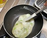 Foto langkah ke 3 dari resep Cireng Kuah Keju dengan Chili Oil.