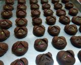 Foto langkah ke 3 dari resep Choco "doggie" cookies.