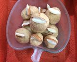 A picture of step 3 of Urad Dhal Ke Ladoo.
