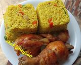 A picture of step 8 of Turmeric fried rice and fried chicken.