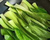 Foto langkah ke 1 dari resep Pokcoy siram daging ala Chinese Restaurant.