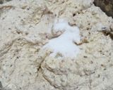 A picture of step 2 of Sambar Vada.
