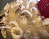 A picture of step 7 of Stir-Fried Baby Squid.