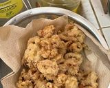 Foto langkah ke 2 dari resep Cumi Crispy Asam Manis.