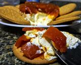 Foto del paso 3 de la receta: DIPS De Queso Crema y Tomates🍅 Caramelizados