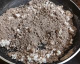 A picture of step 5 of Sprouted Ragi flour laddu.