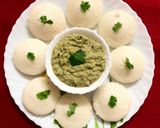 A picture of step 3 of Idli nariyal chutney.