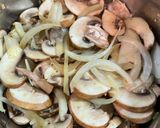 A picture of step 4 of Mushroom pottage.