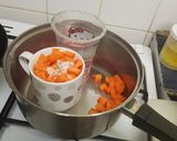 A picture of step 1 of Premade frozen sauce for cooking.