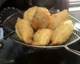 A picture of step 7 of Suji mawa gujia.