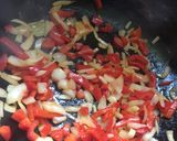 Foto del paso 1 de la receta: Verduras y pollo al wok🥙