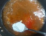 A picture of step 4 of Custard strawberry jelly with peach sauce.