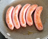 Foto del paso 2 de la receta: Salchichas a la cerveza