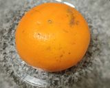 Foto del paso 1 de la receta: Ensalada de frutas en cazuelitas de naranja
